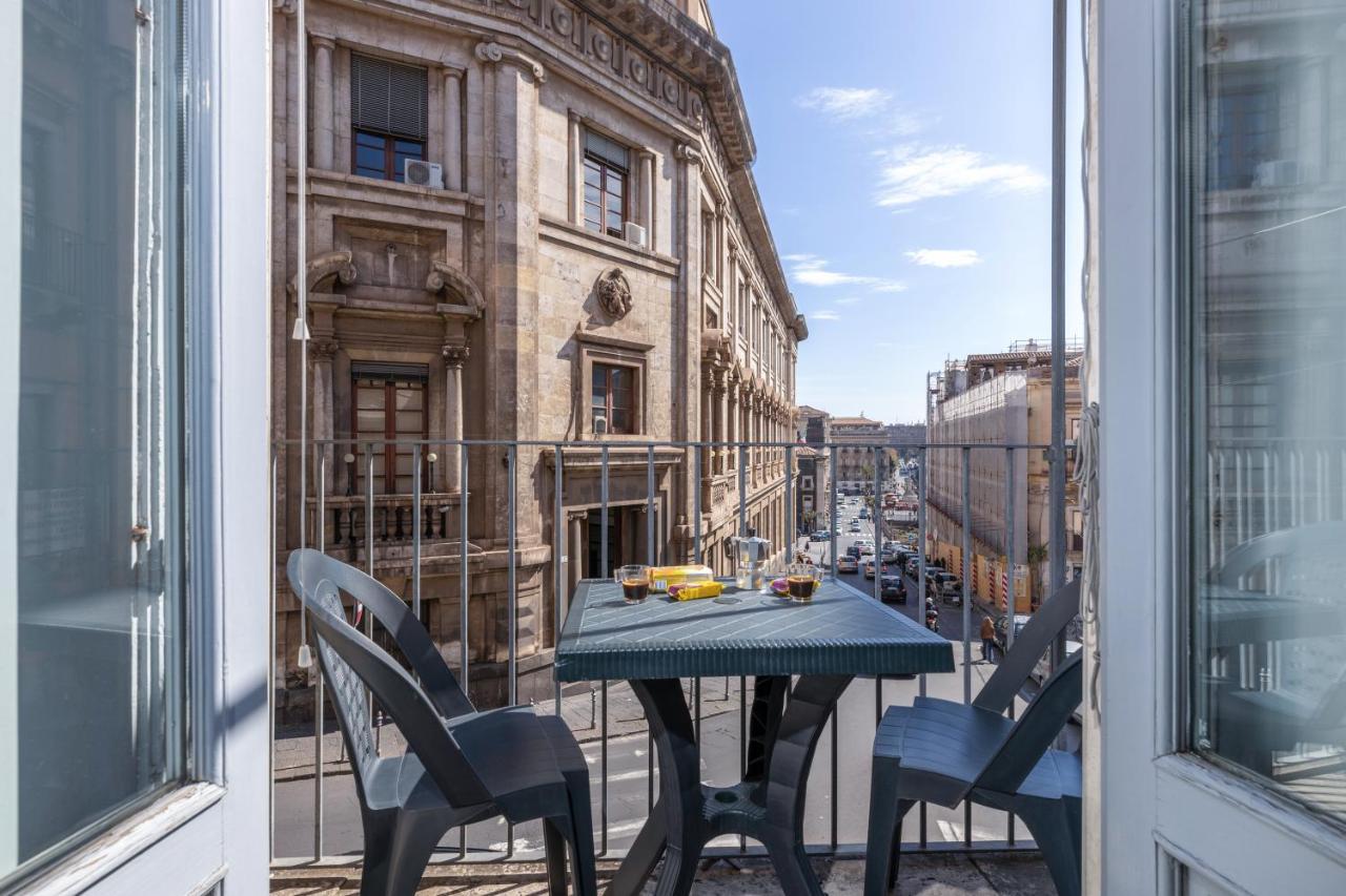 Ferienwohnung La Casa Di Carta In Piazza Stesicoro Catania Exterior foto
