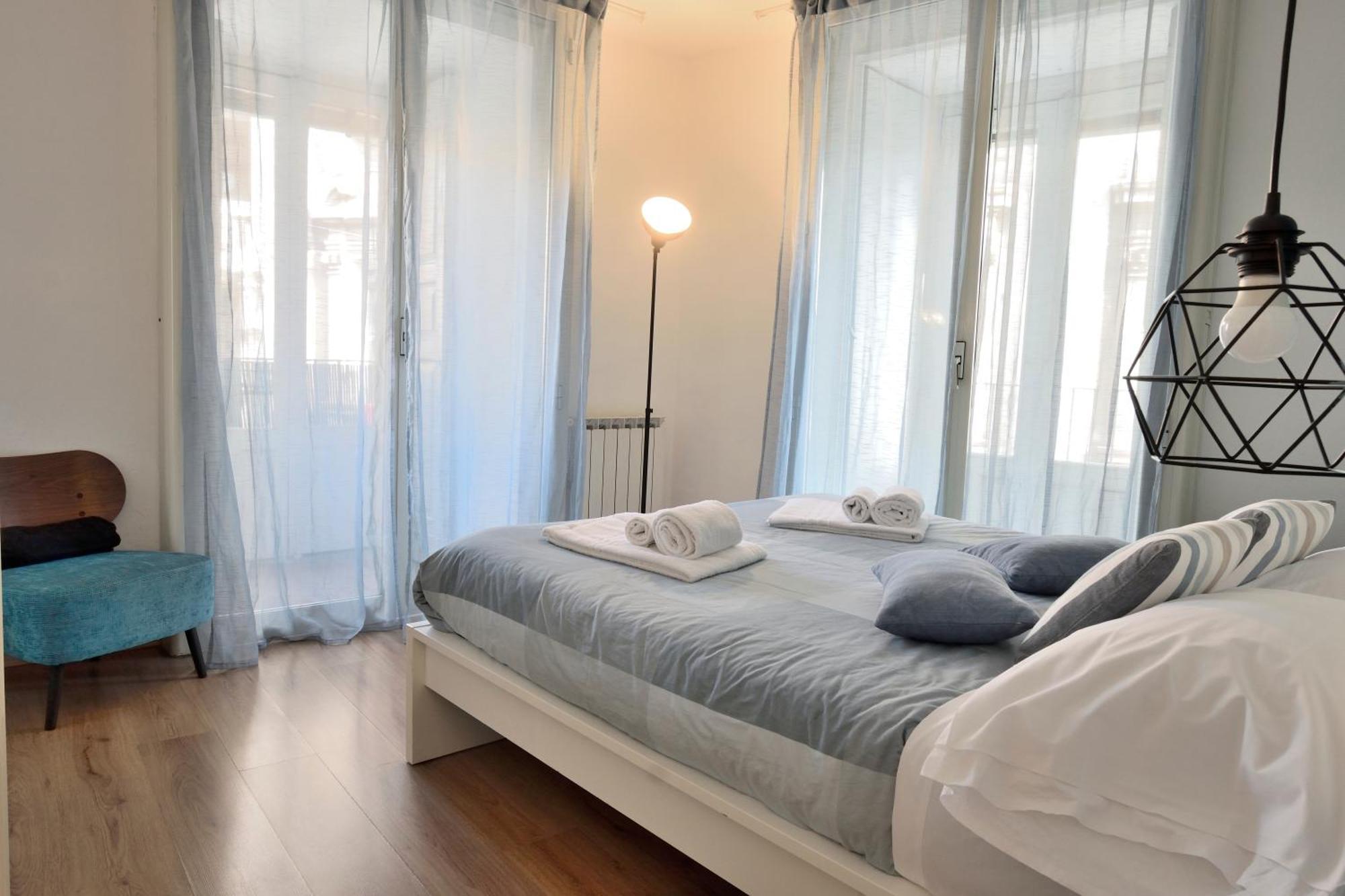 Ferienwohnung La Casa Di Carta In Piazza Stesicoro Catania Exterior foto