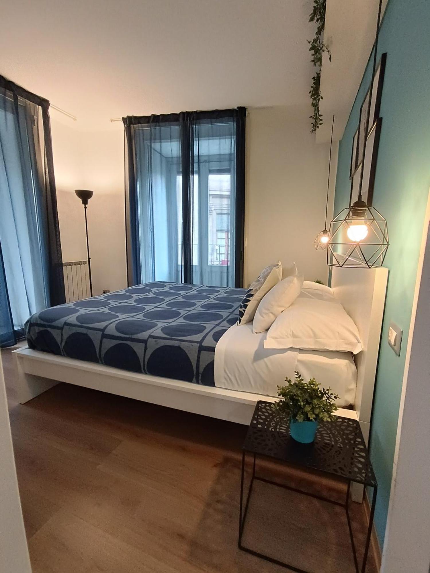Ferienwohnung La Casa Di Carta In Piazza Stesicoro Catania Exterior foto